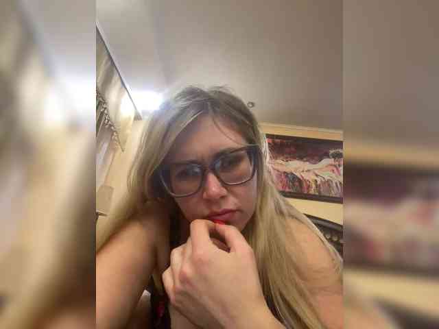 Elegant00Girl webcam