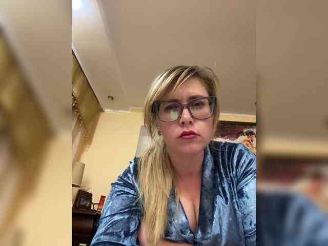 Elegant00Girl webcam