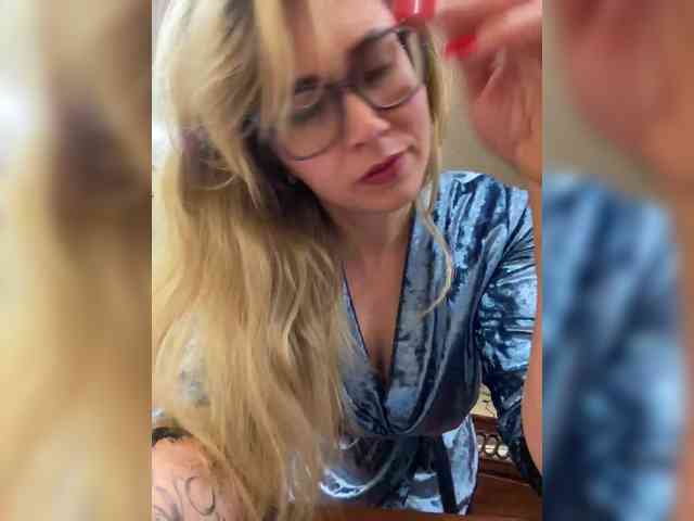 Elegant00Girl webcam