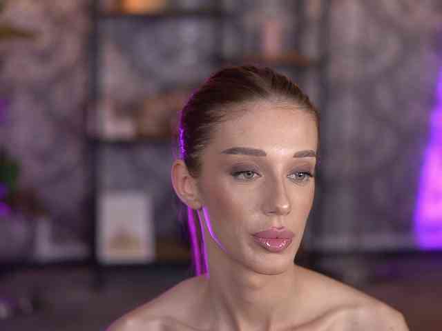 EllieRedd