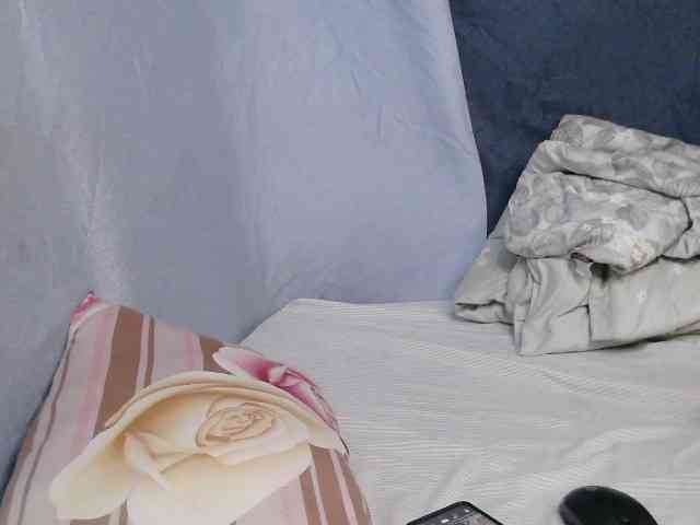 sweet-bunny-sweet webcam