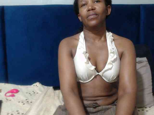 Sheila80 webcam