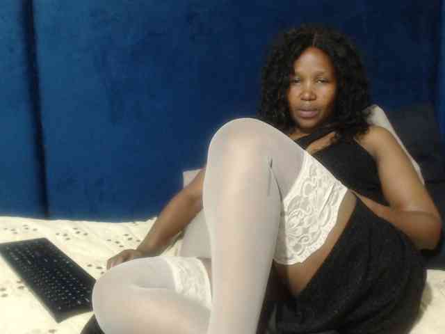 Sheila80 webcam