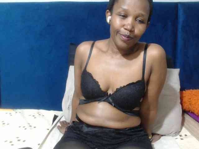 Sheila80 webcam