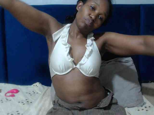 Sheila80 webcam