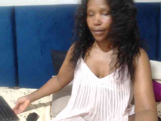 Sheila80 webcam