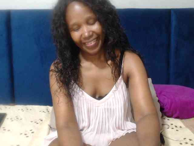 Sheila80 webcam