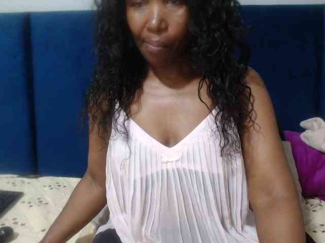 Sheila80 webcam