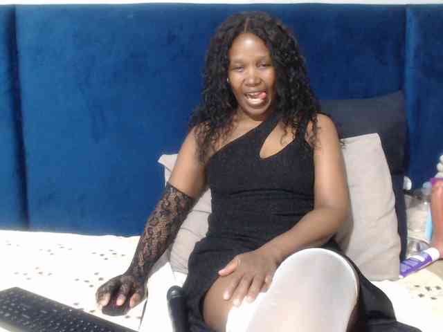 Sheila80 webcam