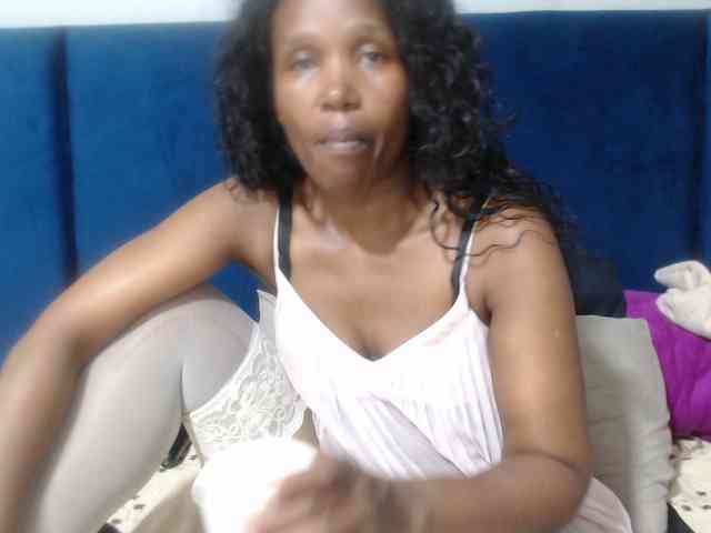 Sheila80 webcam