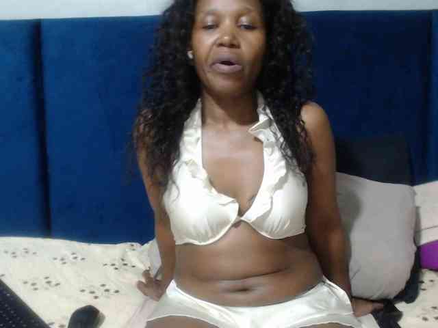 Sheila80 webcam