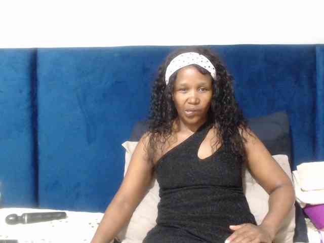Sheila80 webcam