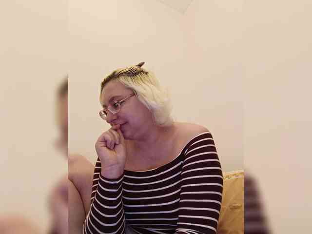 Vika211 webcam