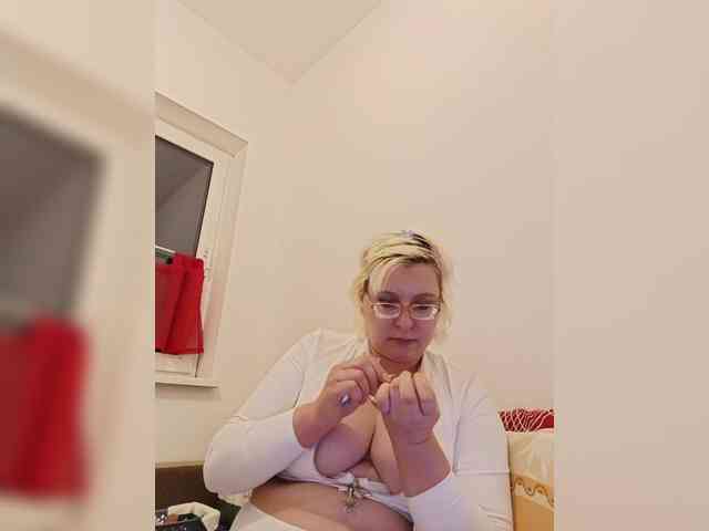 Vika211 webcam