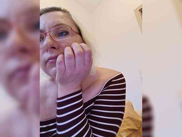 Vika211 webcam