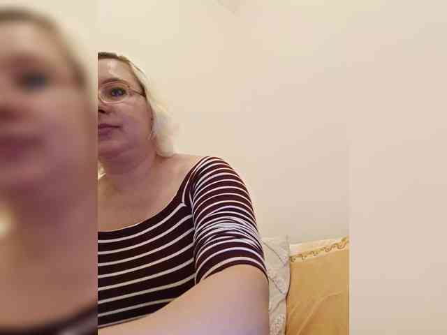Vika211 webcam