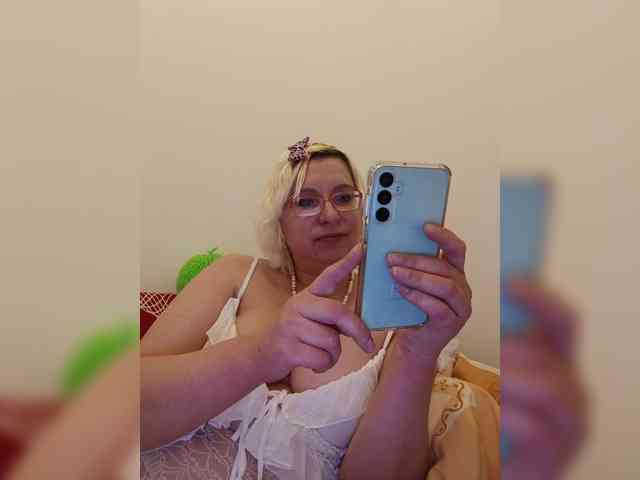Vika211 webcam