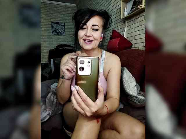 Lina-a-13 webcam