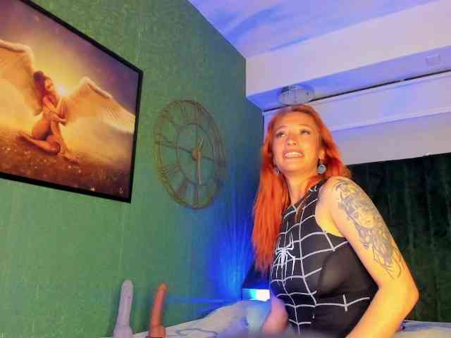 zoetaylorr1 webcam