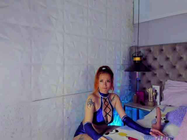 zoetaylorr1 webcam