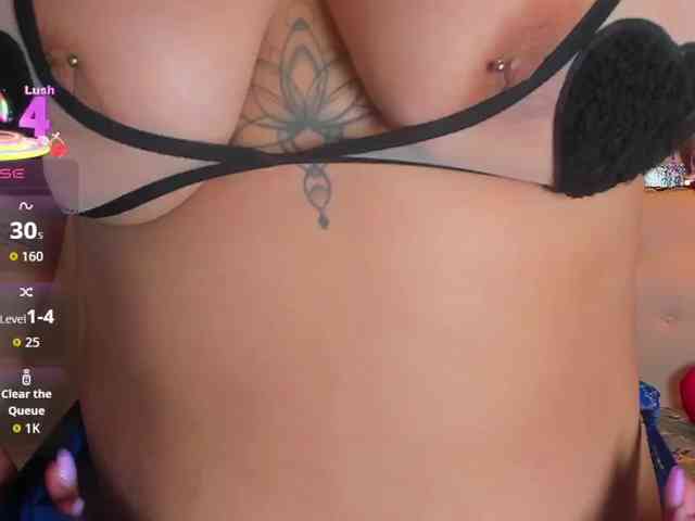 DanniWonder webcam