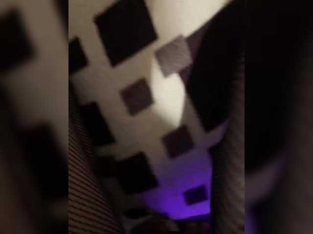 Accedi alla chat con il nickname TTwoloverss TTwoloverss