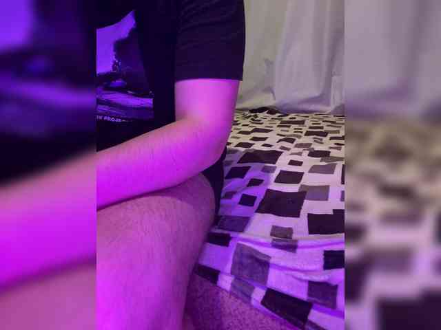 TTwoloverss webcam