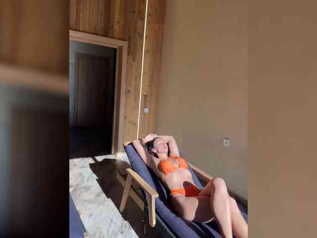 Melissa222Femdom webcam