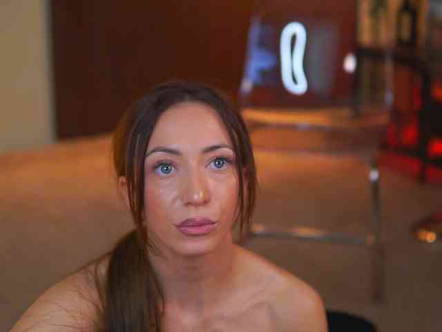 MayaHipnoteyes webcam