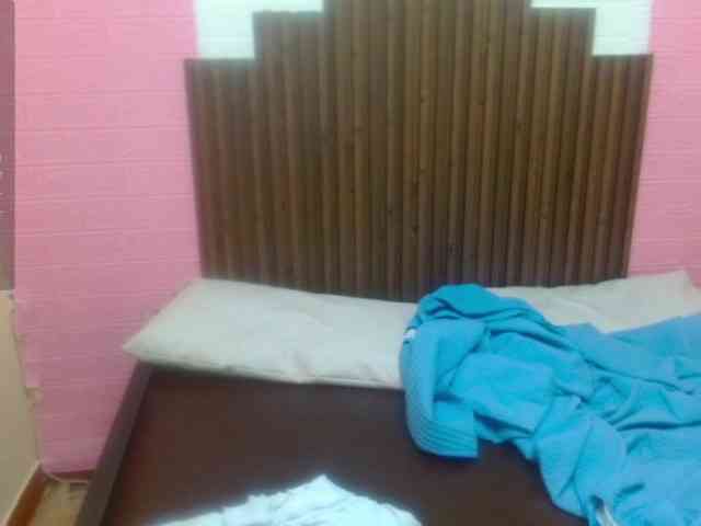 Lulu-Ashley-Tatiana webcam