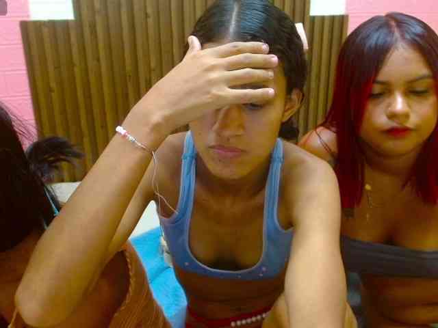 Lulu-Ashley-Tatiana webcam