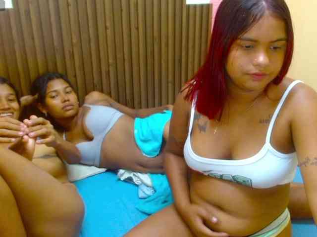 Lulu-Ashley-Tatiana webcam