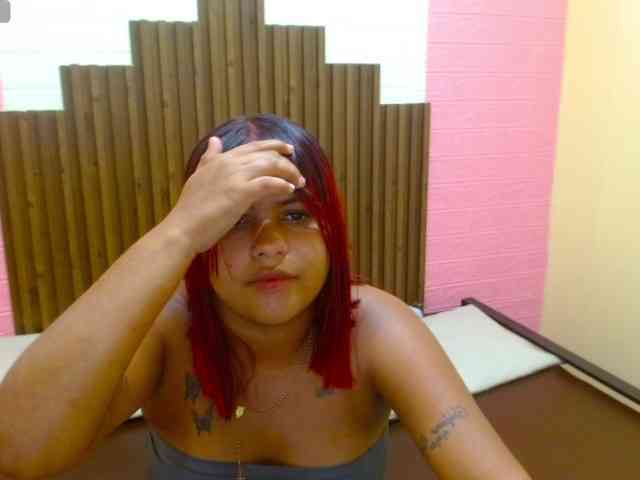 Lulu-Ashley-Tatiana webcam