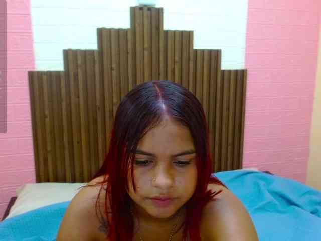 Lulu-Ashley-Tatiana webcam