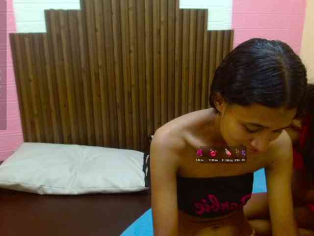 Lulu-Ashley-Tatiana webcam