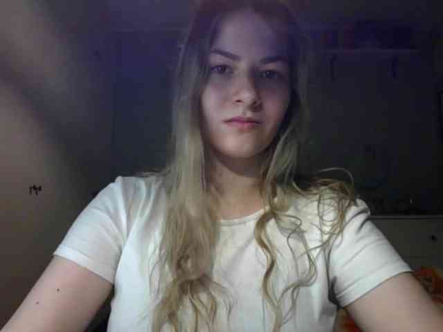 RosieJune webcam