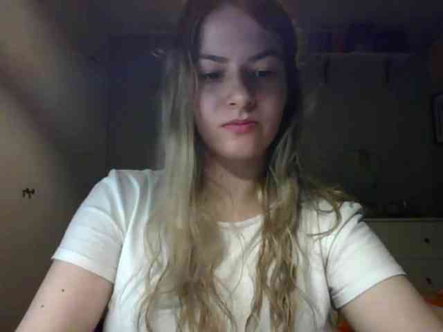 RosieJune webcam