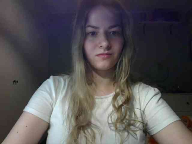RosieJune webcam