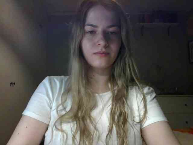 RosieJune webcam