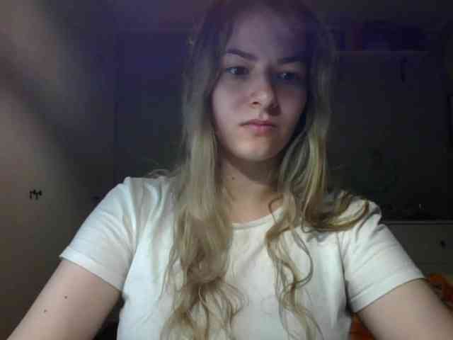 RosieJune webcam