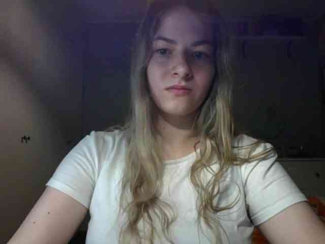RosieJune webcam