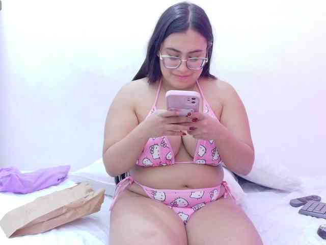Daddyfavouritegirl webcam