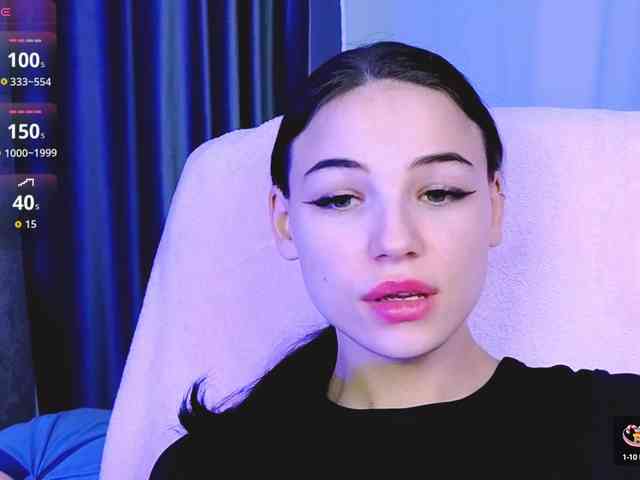 EmilyLuxxxury