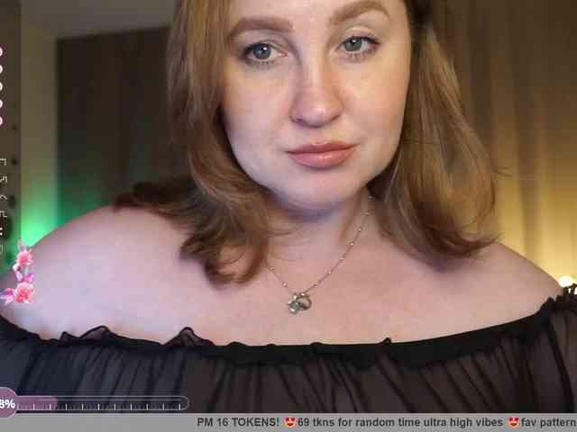 PusssyJuicy webcam