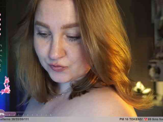 PusssyJuicy webcam