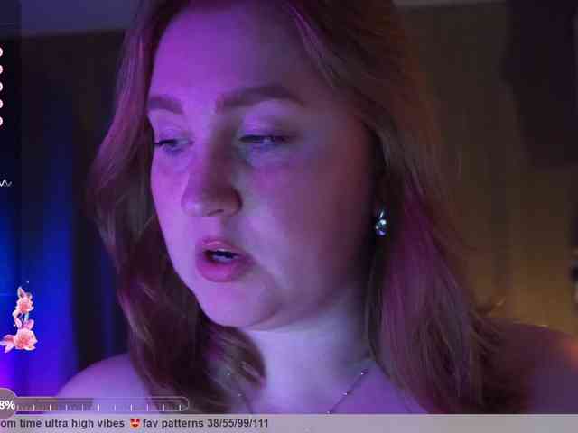 PusssyJuicy webcam