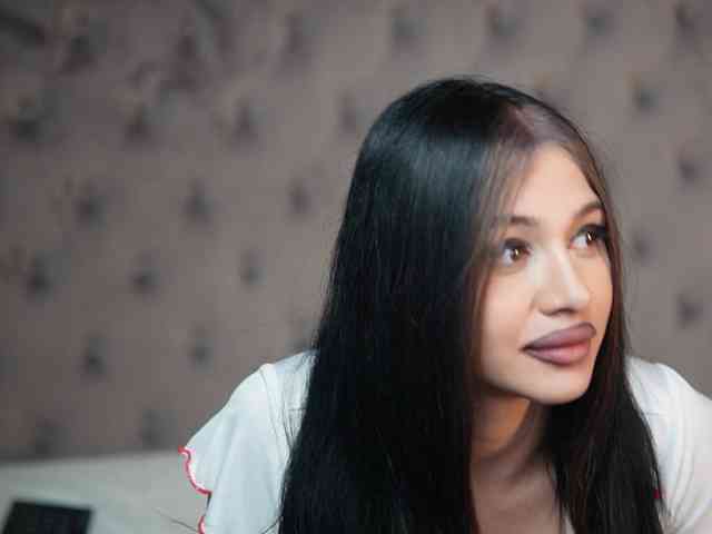 GiuliaSya webcam