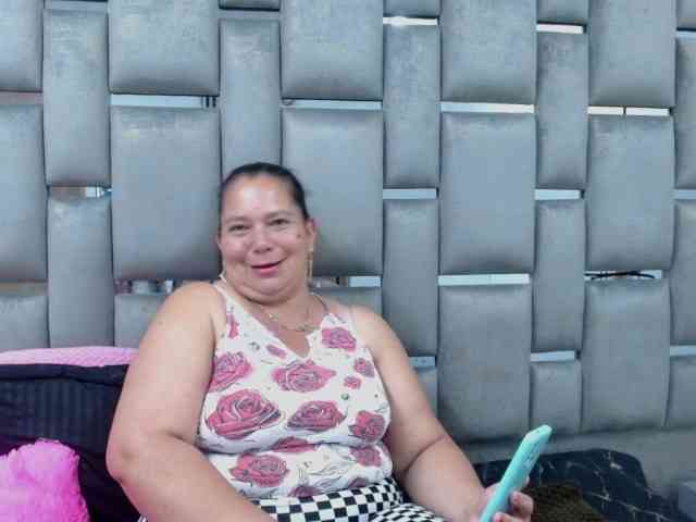 Loly47 webcam