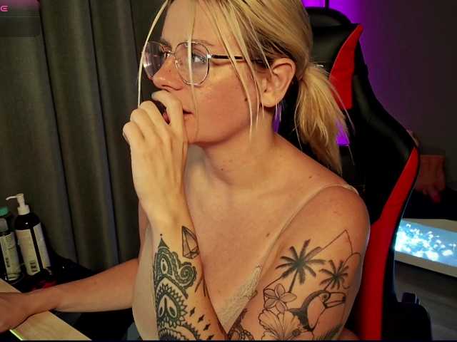 coconutz222 webcam