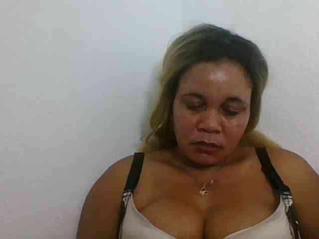 JELLA1 webcam